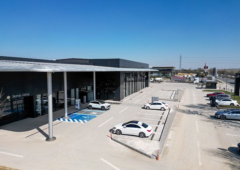Mercedes-Benz Yetkili Servis Deneyimi: Birollar Otomotiv ile Yıldızınızı Güvende Tutun